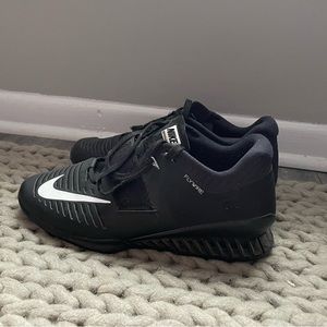 Nike Romaleo’s 3 Men’s Black Lifting Shoes